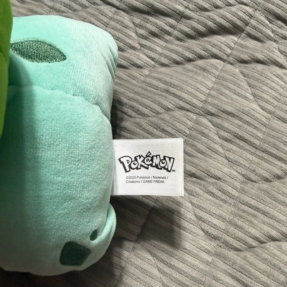 Pokémon Bulbasaur Plush 8” 2023